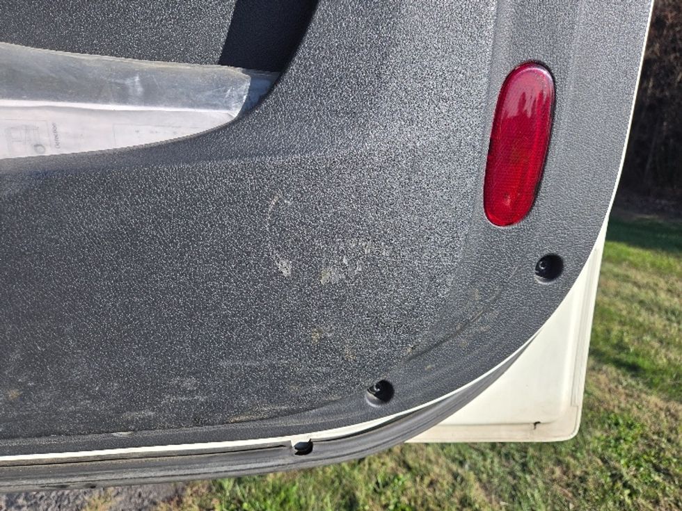 Day Cab Tractor-Heavy Duty Tractors-Freightliner-2019-T11642ST-White Deer-PA-633,173\n\t\tmiles-$ 21,500 - Image 19