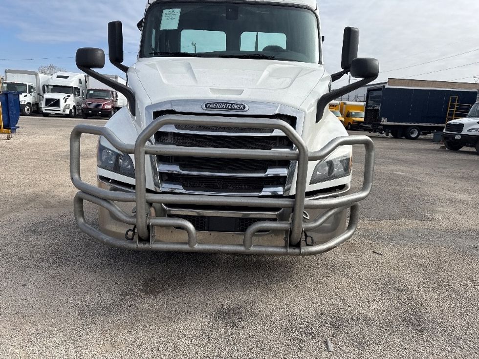Day Cab Tractor-Heavy Duty Tractors-Freightliner-2019-T11662ST-Dallas-TX-699,771\n\t\tmiles-$ 28,000 - Image 17