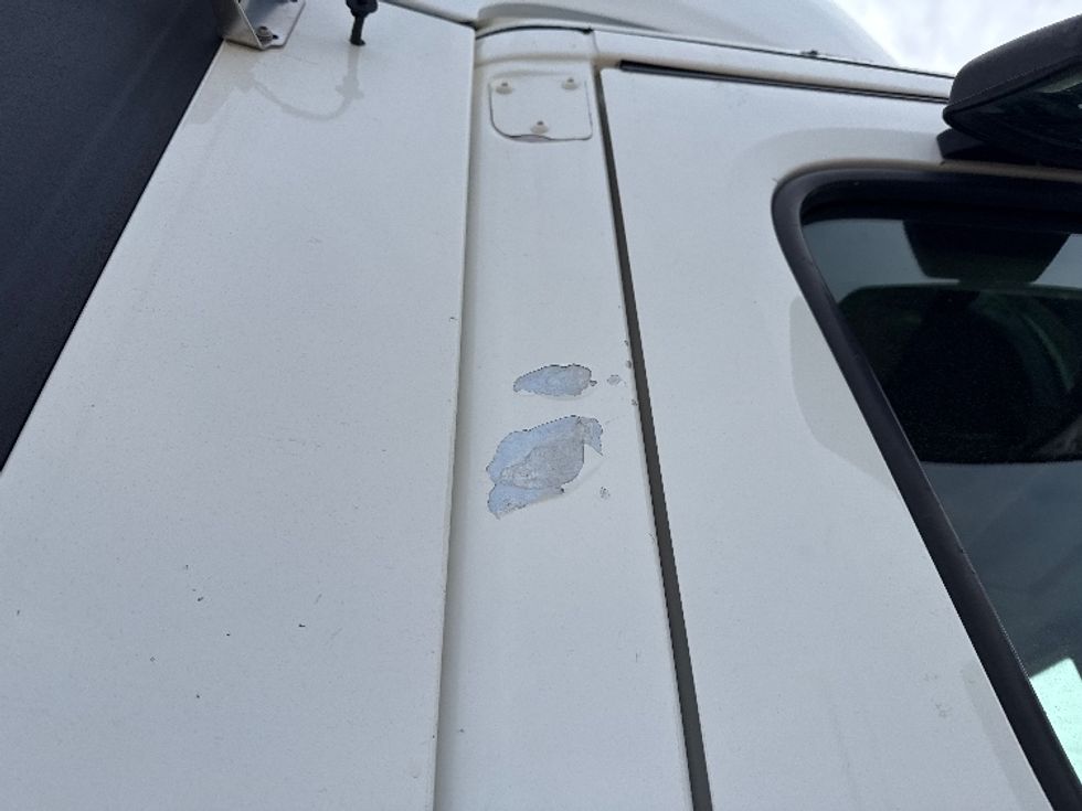 Day Cab Tractor-Heavy Duty Tractors-Freightliner-2019-T11662ST-Dallas-TX-699,771\n\t\tmiles-$ 28,000 - Image 21