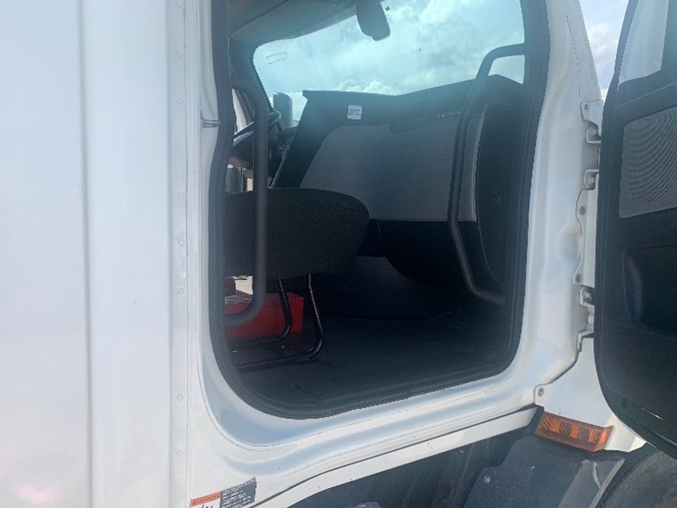 Day Cab Tractor-Heavy Duty Tractors-Freightliner-2019-T11664ST-Abilene-TX-268,083\n\t\tmiles-$ 48,750 - Image 12