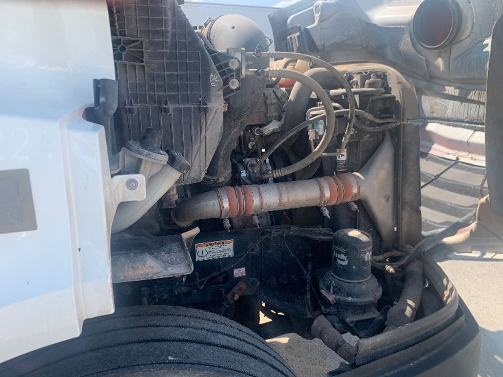 Day Cab Tractor-Heavy Duty Tractors-Freightliner-2019-T11664ST-Abilene-TX-268,083\n\t\tmiles-$ 48,750 - Image 15