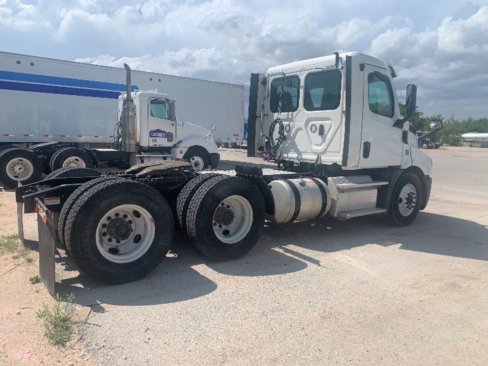 Day Cab Tractor-Heavy Duty Tractors-Freightliner-2019-T11664ST-Abilene-TX-268,083\n\t\tmiles-$ 48,750 - Image 7