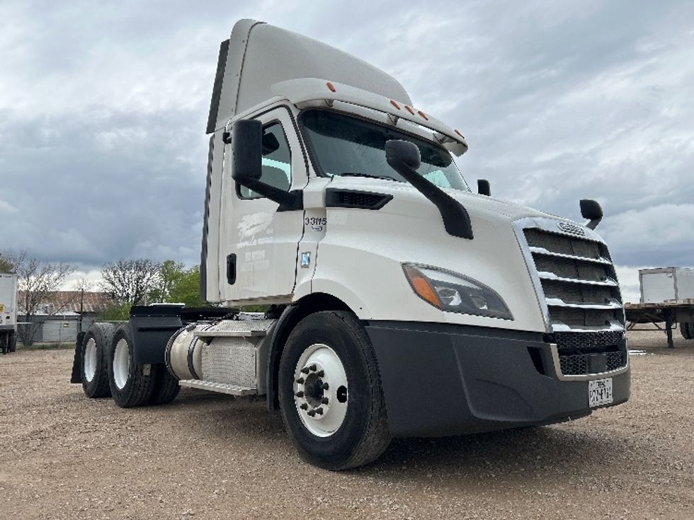 Day Cab Tractor-Heavy Duty Tractors-Freightliner-2019-T11664ST-Amarillo-TX-549,195\n\t\tmiles-$ 36,250 - Image 1