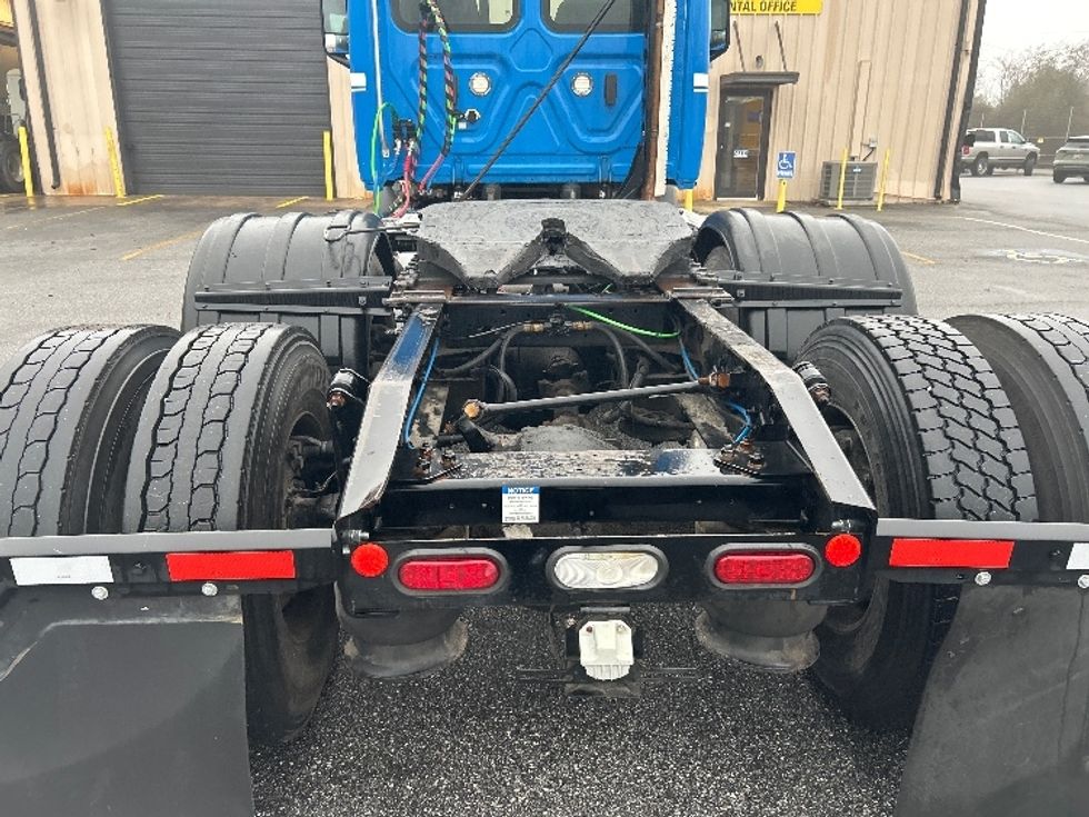 Day Cab Tractor-Heavy Duty Tractors-Freightliner-2019-T11664ST-Anderson-SC-326,200\n\t\tmiles-$ 45,500 - Image 6