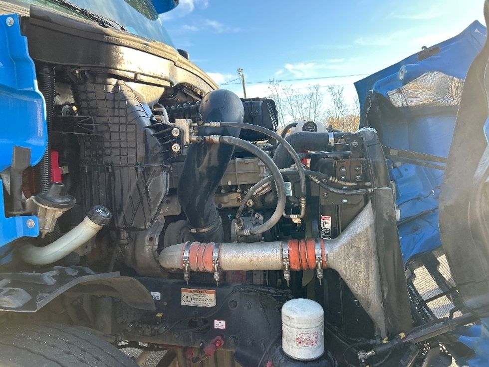 Day Cab Tractor-Heavy Duty Tractors-Freightliner-2019-T11664ST-Anderson-SC-334,063\n\t\tmiles-$ 46,250 - Image 15