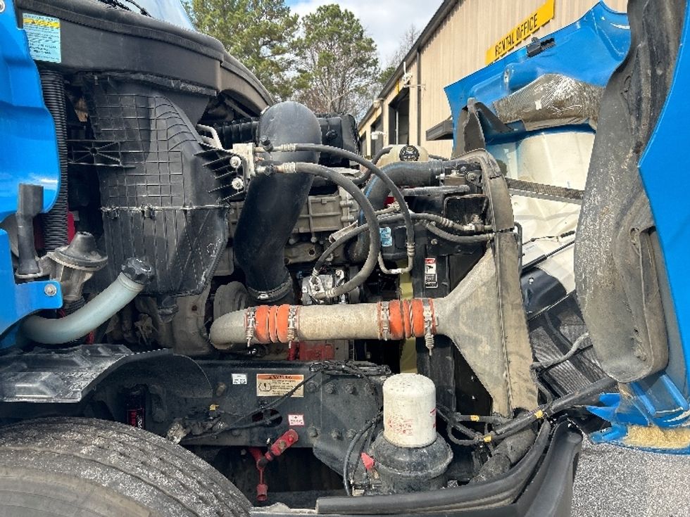 Day Cab Tractor-Heavy Duty Tractors-Freightliner-2019-T11664ST-Anderson-SC-334,646\n\t\tmiles-$ 46,250 - Image 15