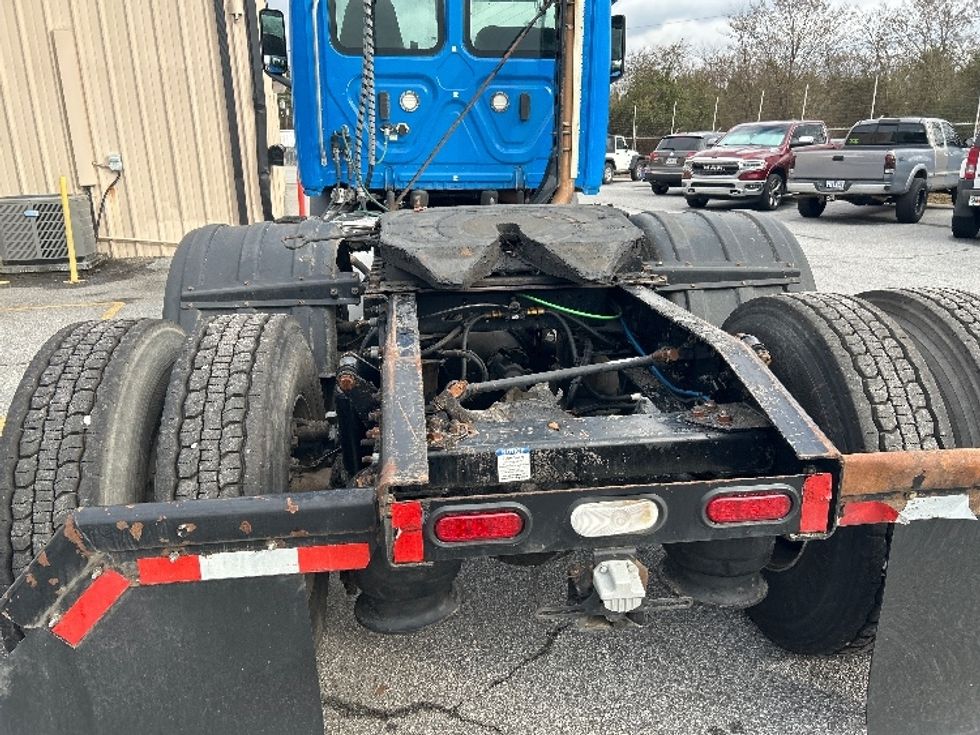 Day Cab Tractor-Heavy Duty Tractors-Freightliner-2019-T11664ST-Anderson-SC-334,646\n\t\tmiles-$ 46,250 - Image 6