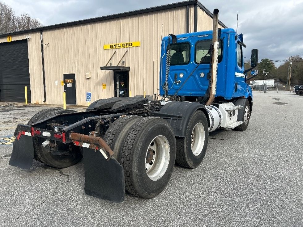 Day Cab Tractor-Heavy Duty Tractors-Freightliner-2019-T11664ST-Anderson-SC-334,646\n\t\tmiles-$ 46,250 - Image 7