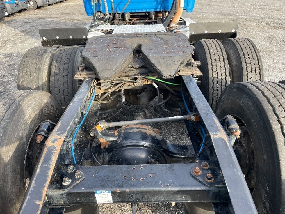 Day Cab Tractor-Heavy Duty Tractors-Freightliner-2019-T11664ST-Anderson-SC-363,375\n\t\tmiles-$ 44,750 - Image 6