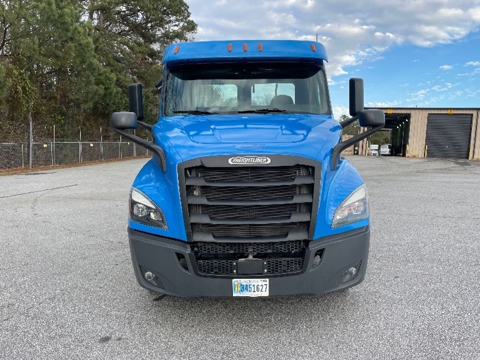 Day Cab Tractor-Heavy Duty Tractors-Freightliner-2019-T11664ST-Anderson-SC-366,837\n\t\tmiles-$ 44,500 - Image 2