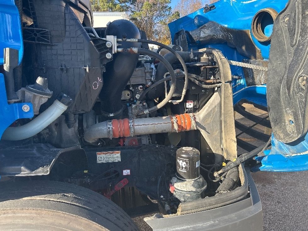 Day Cab Tractor-Heavy Duty Tractors-Freightliner-2019-T11664ST-Anderson-SC-419,018\n\t\tmiles-$ 41,500 - Image 15