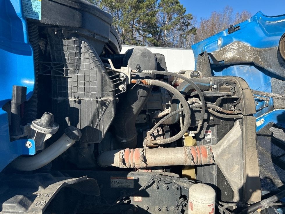 Day Cab Tractor-Heavy Duty Tractors-Freightliner-2019-T11664ST-Anderson-SC-448,645\n\t\tmiles-$ 40,000 - Image 15