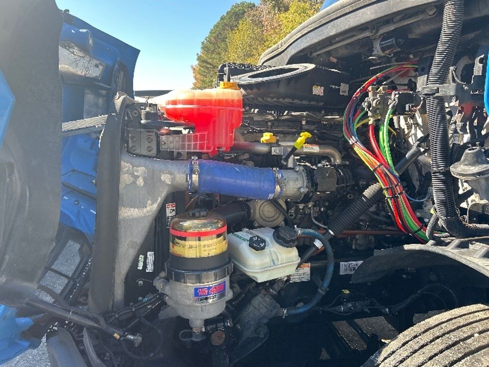 Day Cab Tractor-Heavy Duty Tractors-Freightliner-2019-T11664ST-Anderson-SC-459,151\n\t\tmiles-$ 39,250 - Image 16