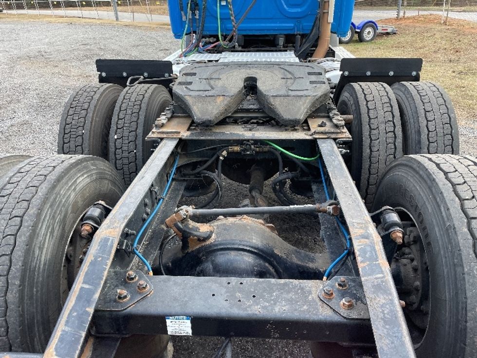 Day Cab Tractor-Heavy Duty Tractors-Freightliner-2019-T11664ST-Anderson-SC-459,151\n\t\tmiles-$ 39,250 - Image 6