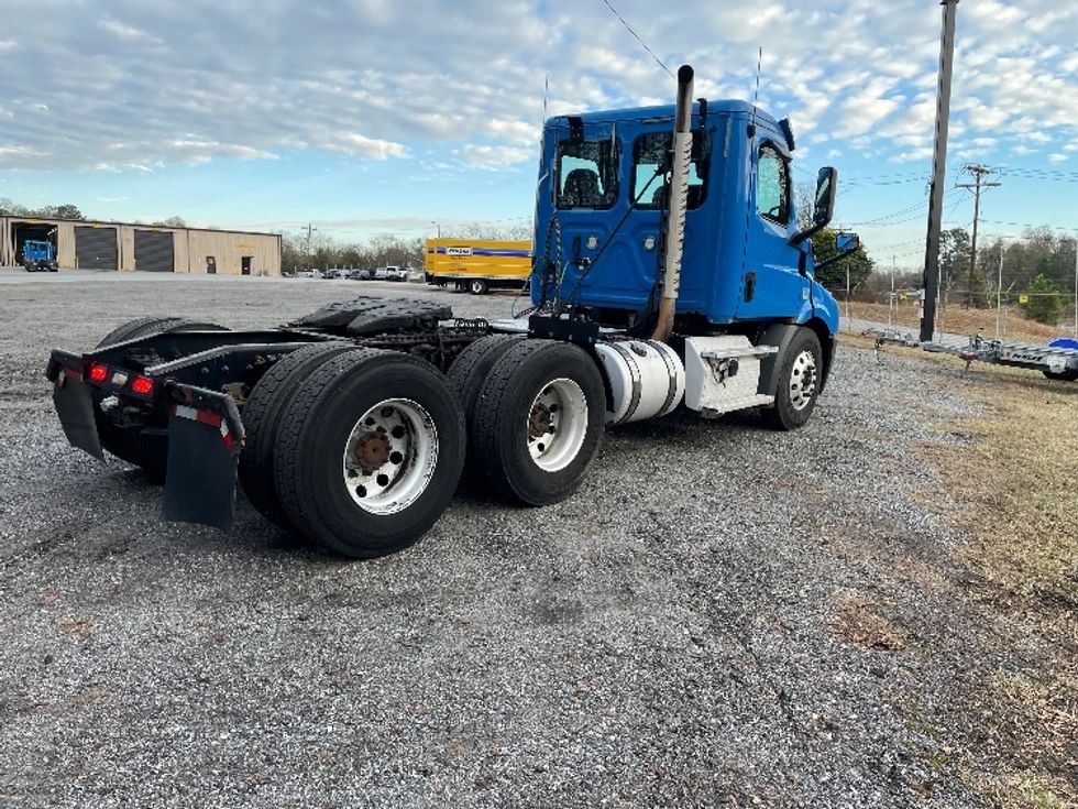 Day Cab Tractor-Heavy Duty Tractors-Freightliner-2019-T11664ST-Anderson-SC-459,151\n\t\tmiles-$ 39,250 - Image 7