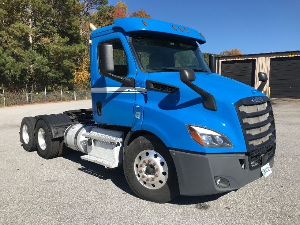 Day Cab Tractor-Heavy Duty Tractors-Freightliner-2019-T11664ST-Anderson-SC-459,888\n\t\tmiles-$ 39,250 - Image 1