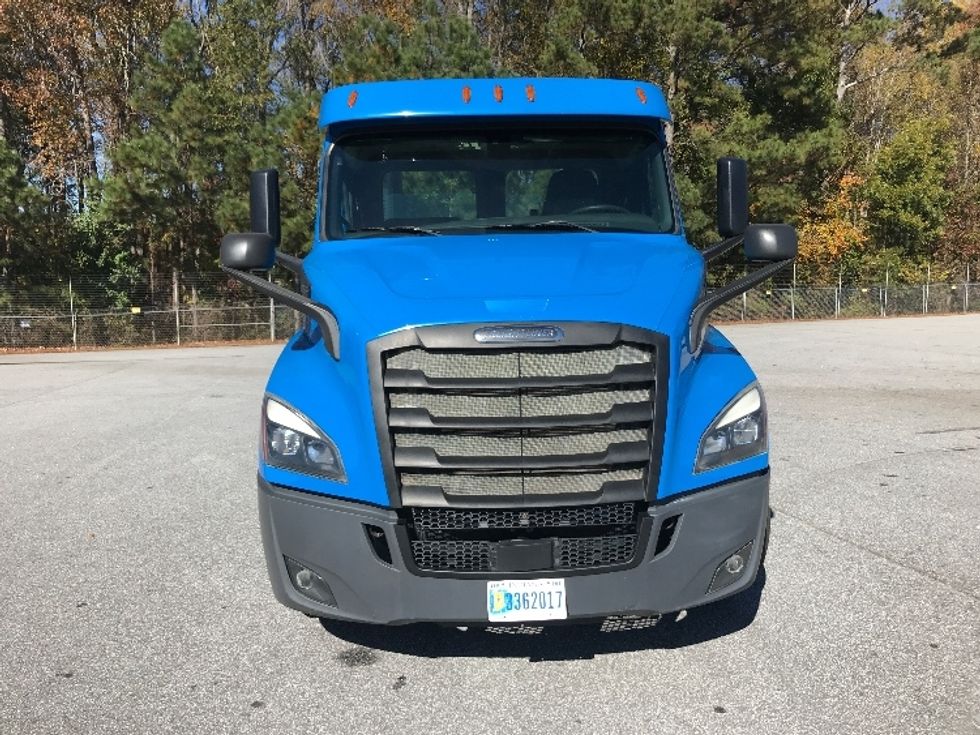 Day Cab Tractor-Heavy Duty Tractors-Freightliner-2019-T11664ST-Anderson-SC-459,888\n\t\tmiles-$ 39,250 - Image 2