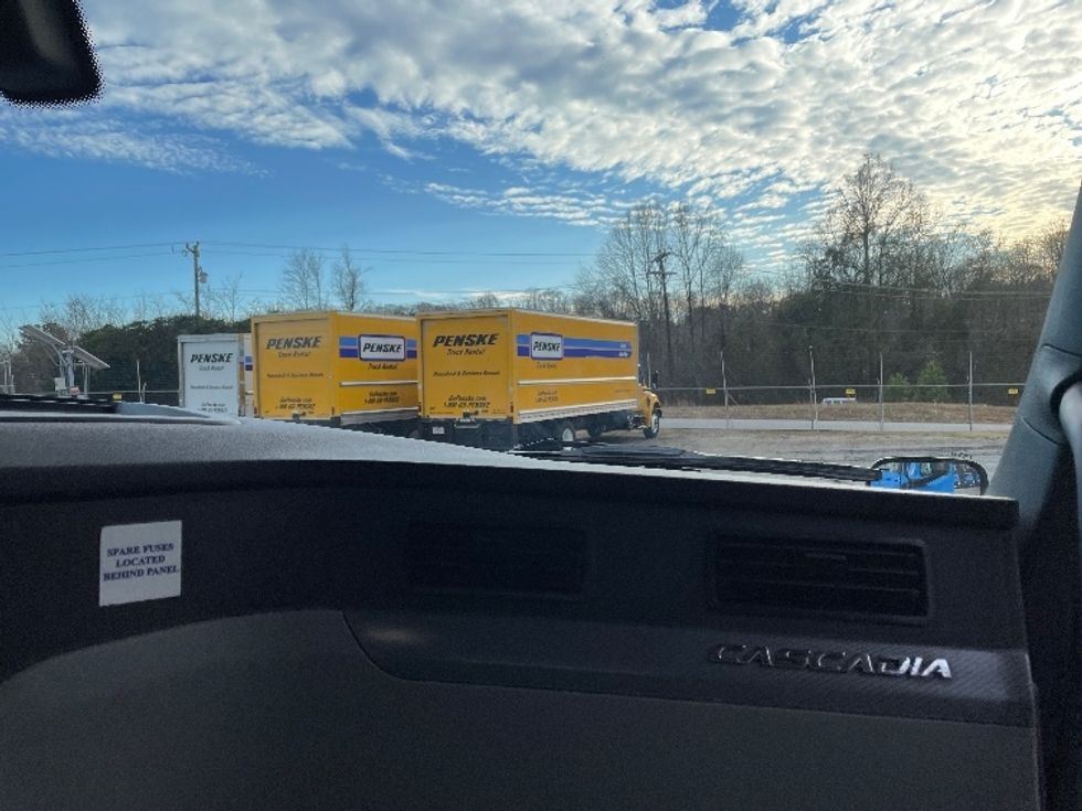 Day Cab Tractor-Heavy Duty Tractors-Freightliner-2019-T11664ST-Anderson-SC-487,382\n\t\tmiles-$ 37,750 - Image 13