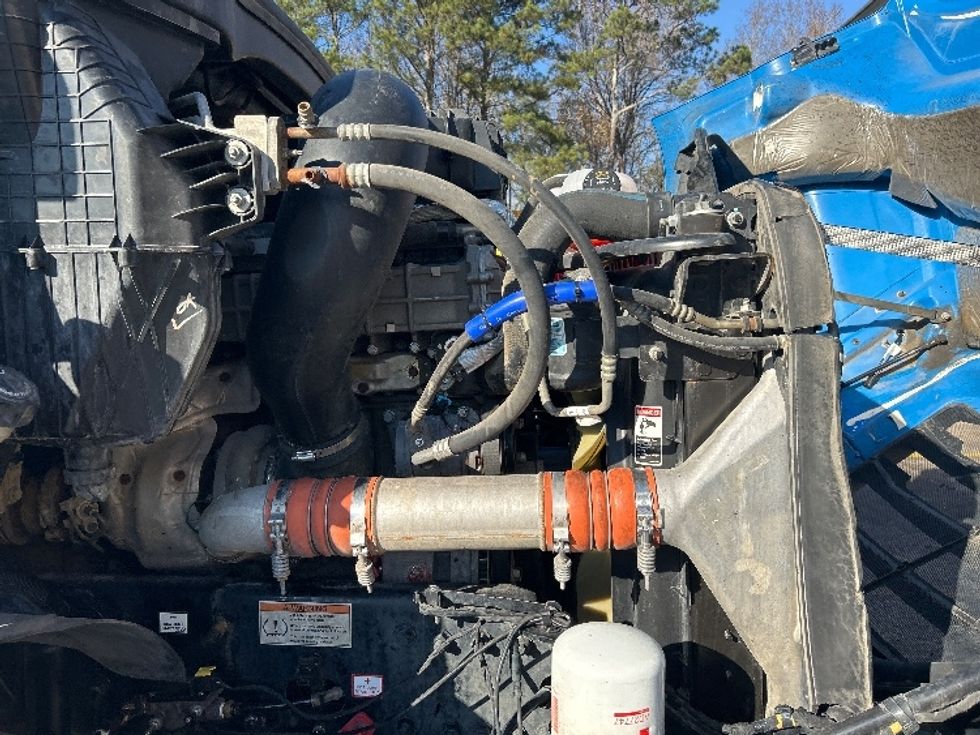 Day Cab Tractor-Heavy Duty Tractors-Freightliner-2019-T11664ST-Anderson-SC-505,160\n\t\tmiles-$ 36,250 - Image 15