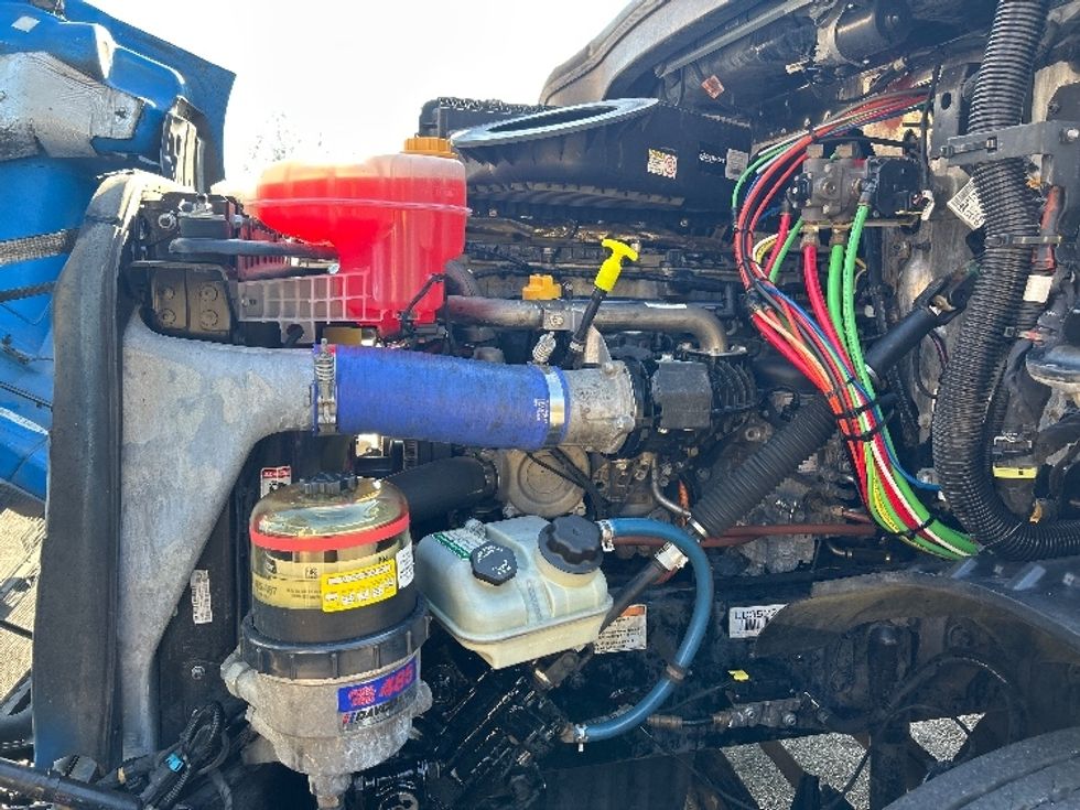 Day Cab Tractor-Heavy Duty Tractors-Freightliner-2019-T11664ST-Anderson-SC-505,160\n\t\tmiles-$ 36,250 - Image 16