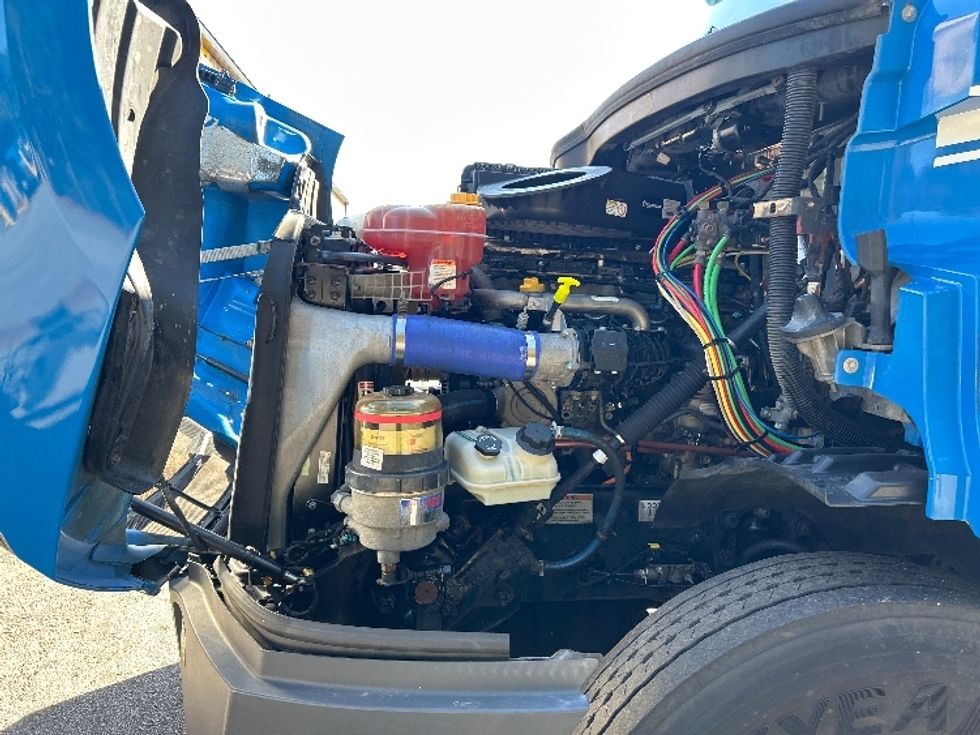 Day Cab Tractor-Heavy Duty Tractors-Freightliner-2019-T11664ST-Anderson-SC-519,059\n\t\tmiles-$ 35,000 - Image 16