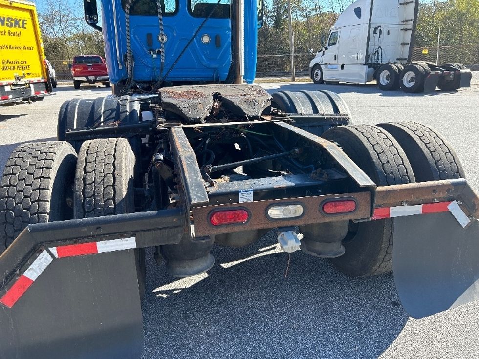 Day Cab Tractor-Heavy Duty Tractors-Freightliner-2019-T11664ST-Anderson-SC-536,497\n\t\tmiles-$ 33,500 - Image 6