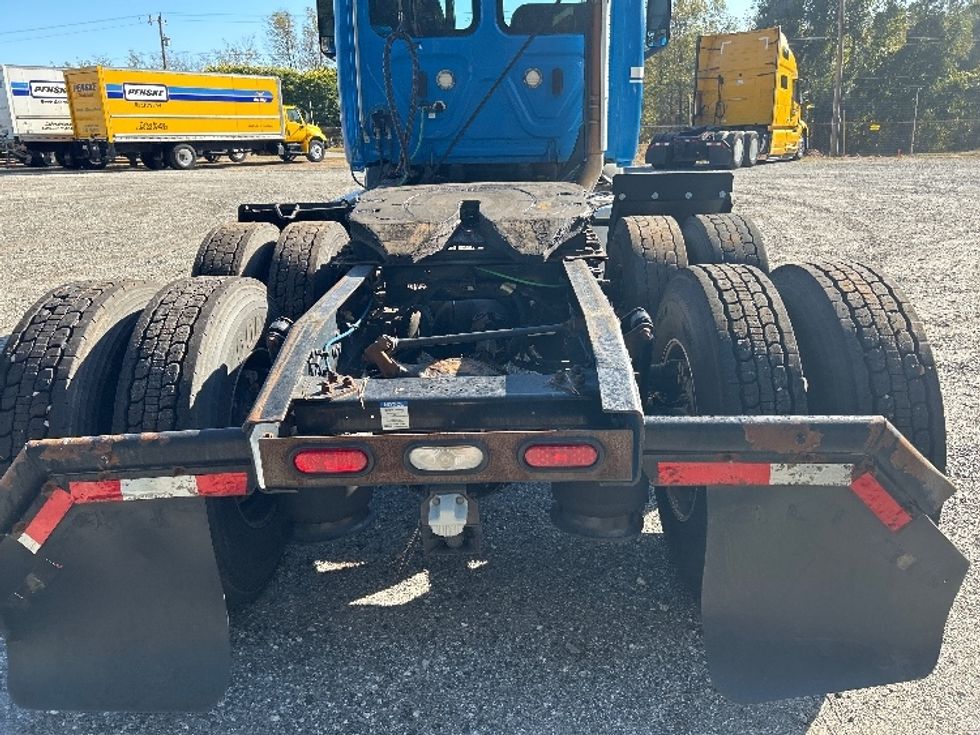 Day Cab Tractor-Heavy Duty Tractors-Freightliner-2019-T11664ST-Anderson-SC-569,769\n\t\tmiles-$ 30,500 - Image 6