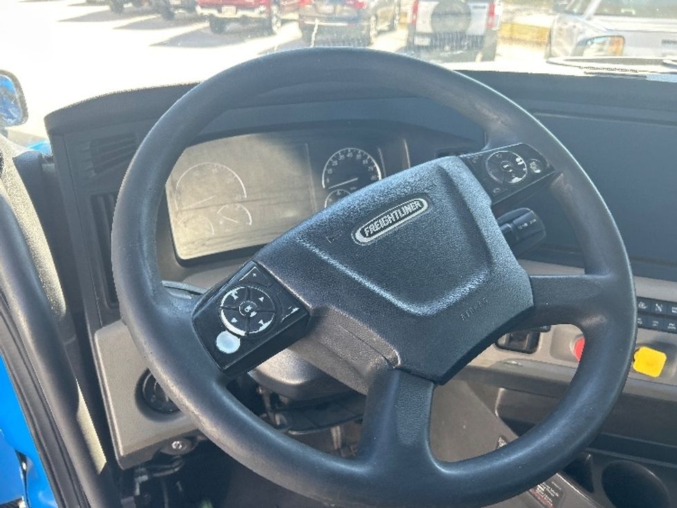 Day Cab Tractor-Heavy Duty Tractors-Freightliner-2019-T11664ST-Anderson-SC-623,543\n\t\tmiles-$ 25,750 - Image 11