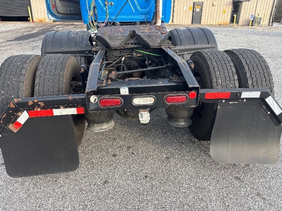 Day Cab Tractor-Heavy Duty Tractors-Freightliner-2019-T11664ST-Anderson-SC-623,543\n\t\tmiles-$ 25,750 - Image 6