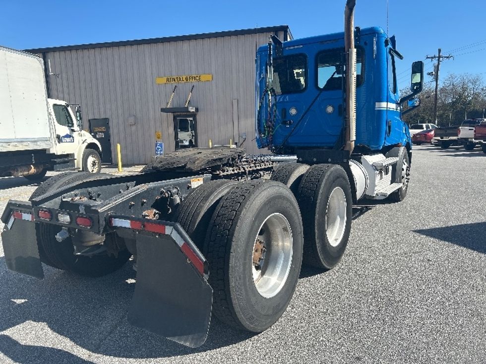Day Cab Tractor-Heavy Duty Tractors-Freightliner-2019-T11664ST-Anderson-SC-623,543\n\t\tmiles-$ 25,750 - Image 7