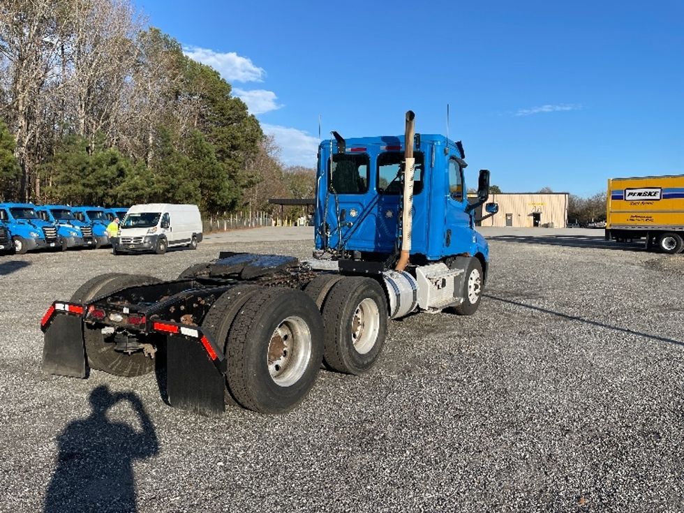 Day Cab Tractor-Heavy Duty Tractors-Freightliner-2019-T11664ST-Anderson-SC-644,405\n\t\tmiles-$ 23,750 - Image 7