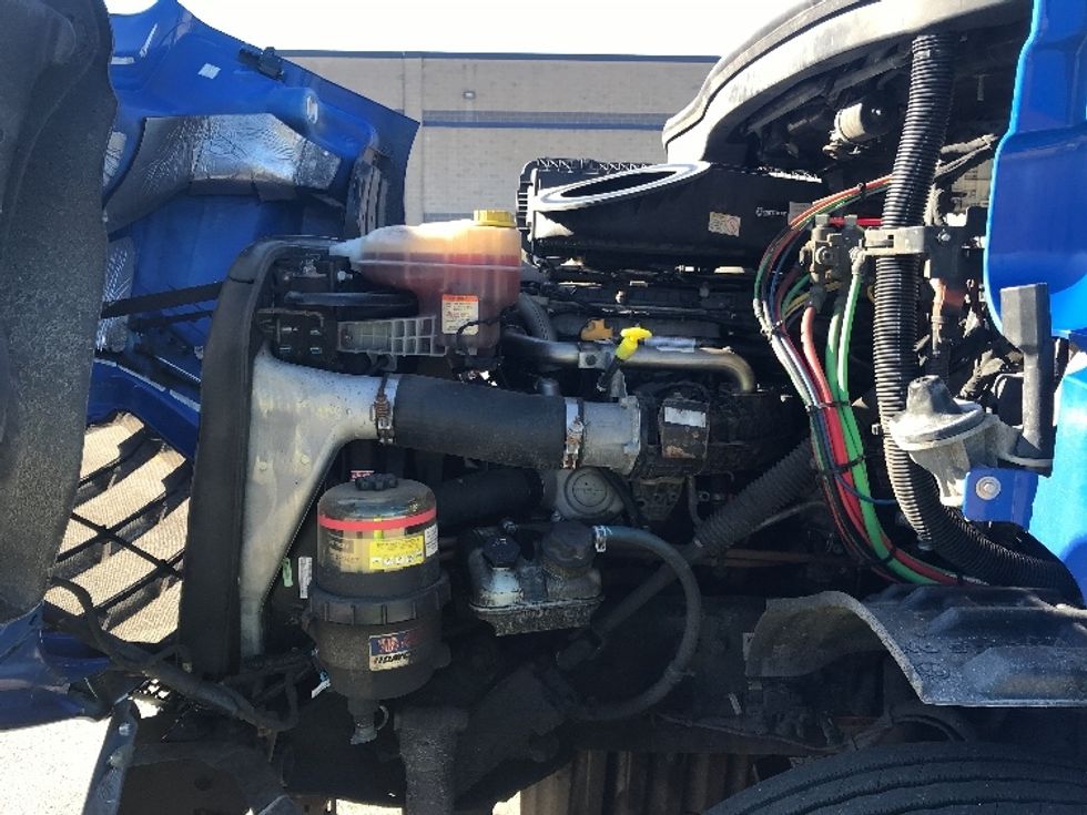 Day Cab Tractor-Heavy Duty Tractors-Freightliner-2019-T11664ST-Auburn-MA-250,035\n\t\tmiles-$ 44,500 - Image 16