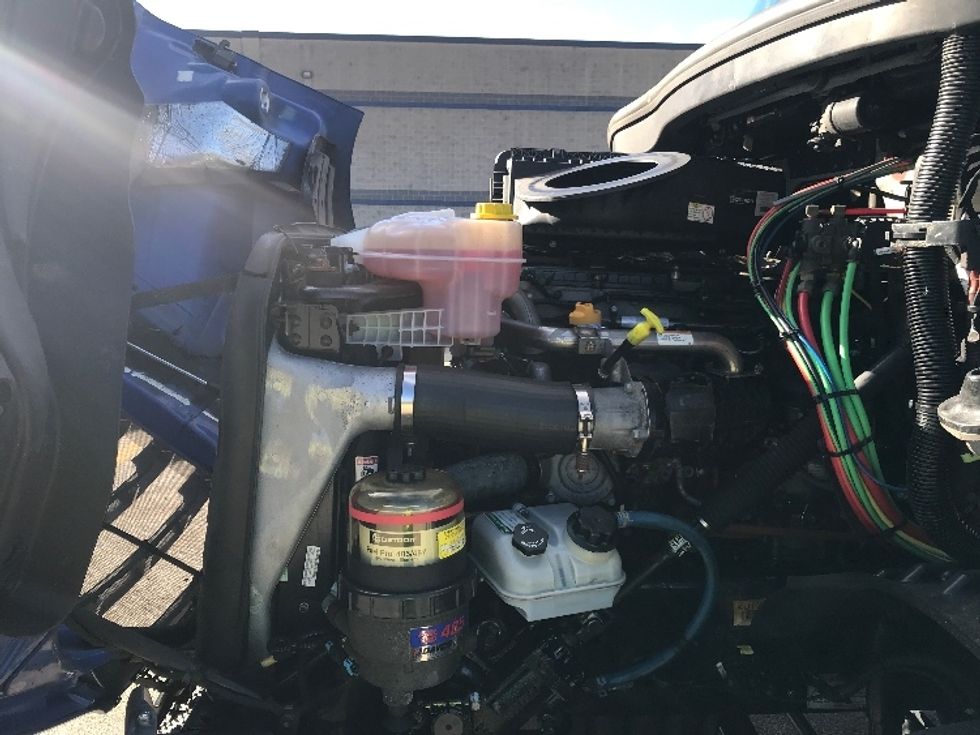 Day Cab Tractor-Heavy Duty Tractors-Freightliner-2019-T11664ST-Auburn-MA-250,203\n\t\tmiles-$ 44,500 - Image 16