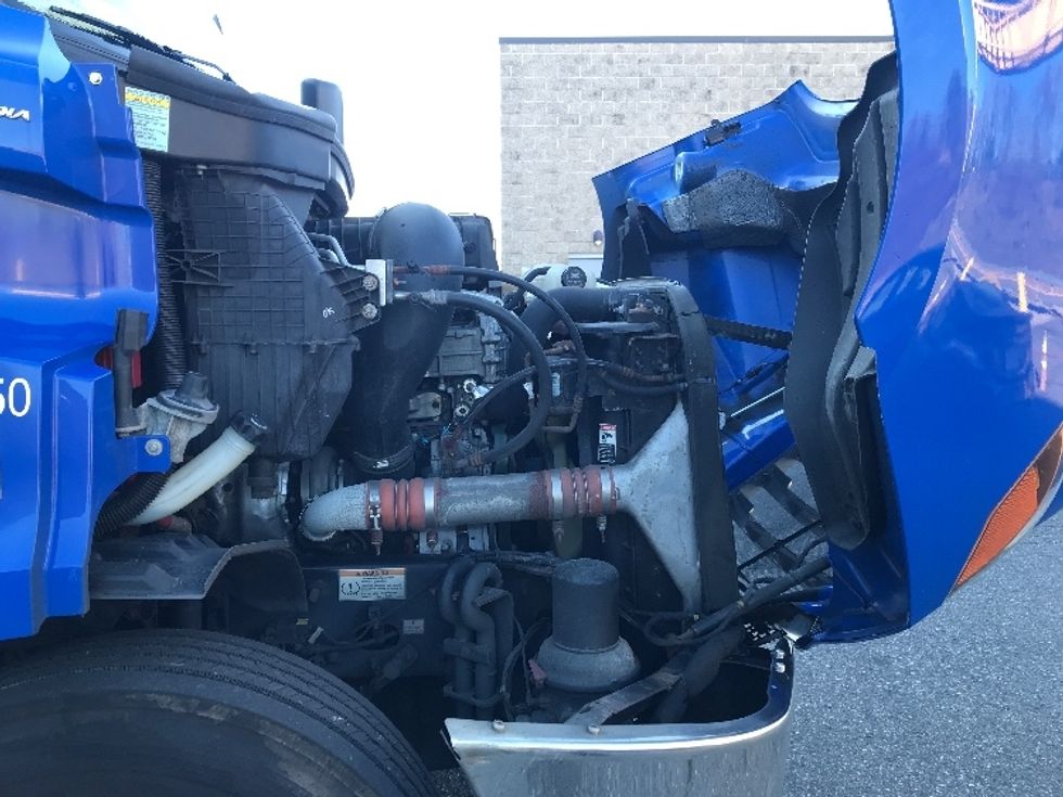 Day Cab Tractor-Heavy Duty Tractors-Freightliner-2019-T11664ST-Auburn-MA-266,712\n\t\tmiles-$ 43,750 - Image 14