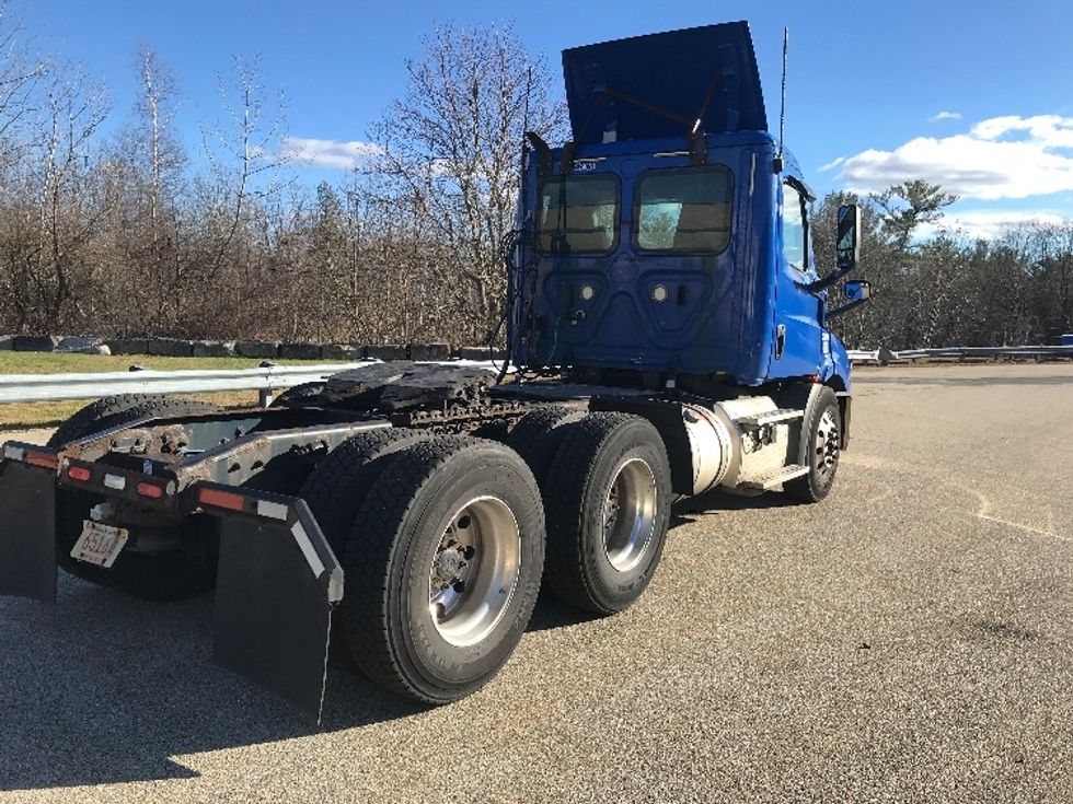 Day Cab Tractor-Heavy Duty Tractors-Freightliner-2019-T11664ST-Auburn-MA-313,744\n\t\tmiles-$ 41,000 - Image 7