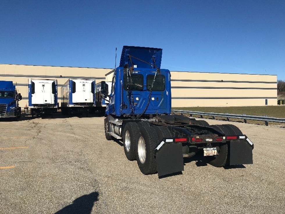 Day Cab Tractor-Heavy Duty Tractors-Freightliner-2019-T11664ST-Auburn-MA-346,040\n\t\tmiles-$ 39,500 - Image 5
