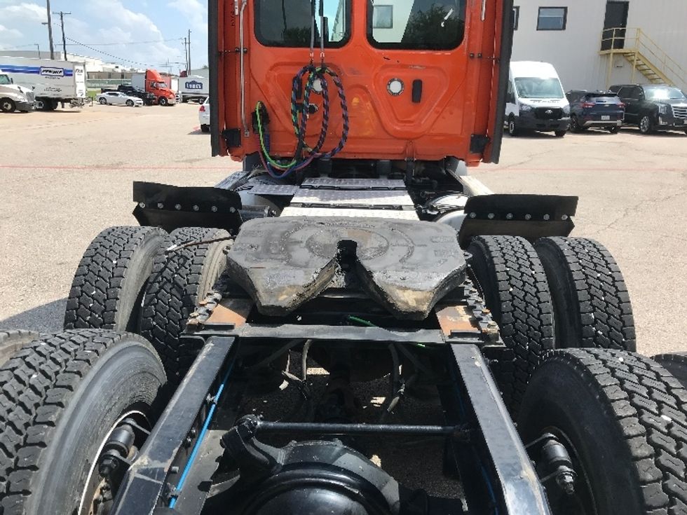 Day Cab Tractor-Heavy Duty Tractors-Freightliner-2019-T11664ST-Austin-TX-226,128\n\t\tmiles-$ 44,500 - Image 6
