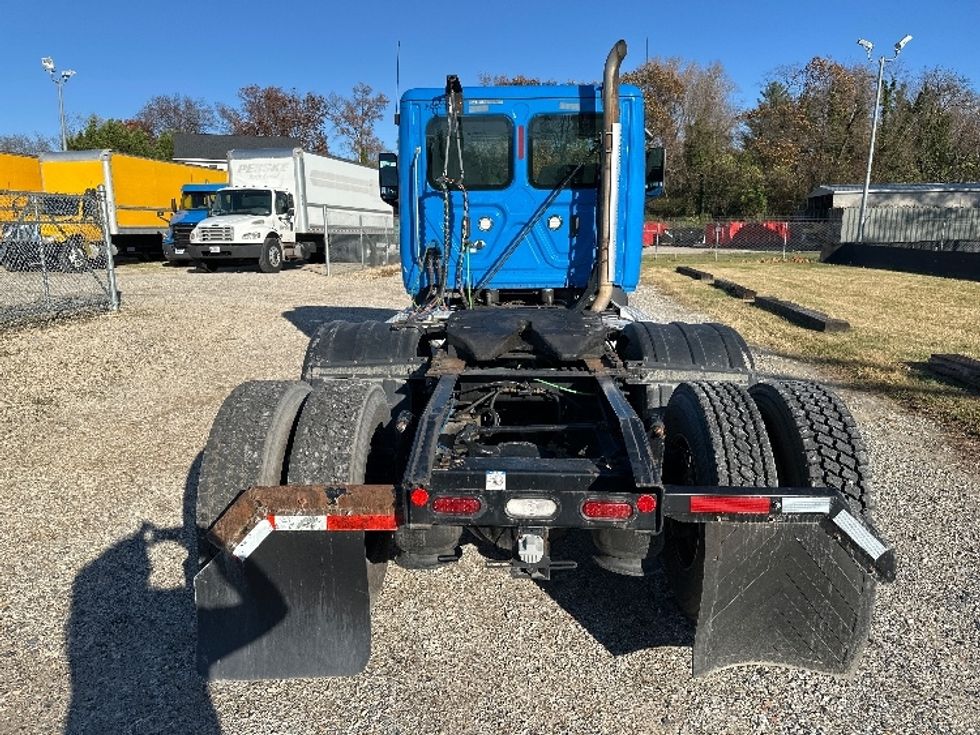 Day Cab Tractor-Heavy Duty Tractors-Freightliner-2019-T11664ST-Baltimore-MD-228,100\n\t\tmiles-$ 48,000 - Image 6