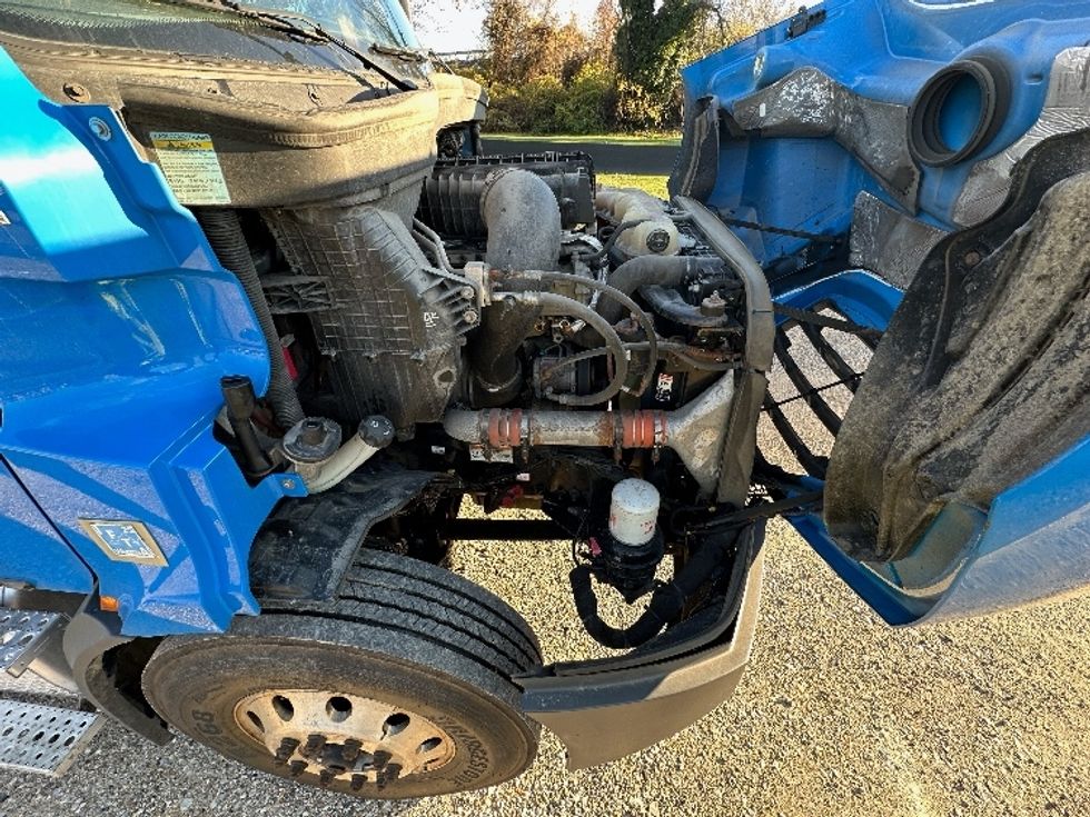 Day Cab Tractor-Heavy Duty Tractors-Freightliner-2019-T11664ST-Baltimore-MD-306,975\n\t\tmiles-$ 34,500 - Image 15