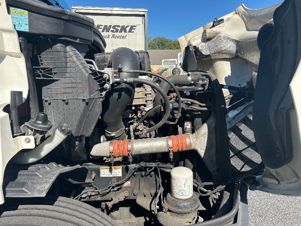 Day Cab Tractor-Heavy Duty Tractors-Freightliner-2019-T11664ST-Belcamp-MD-468,579\n\t\tmiles-$ 35,000 - Image 15