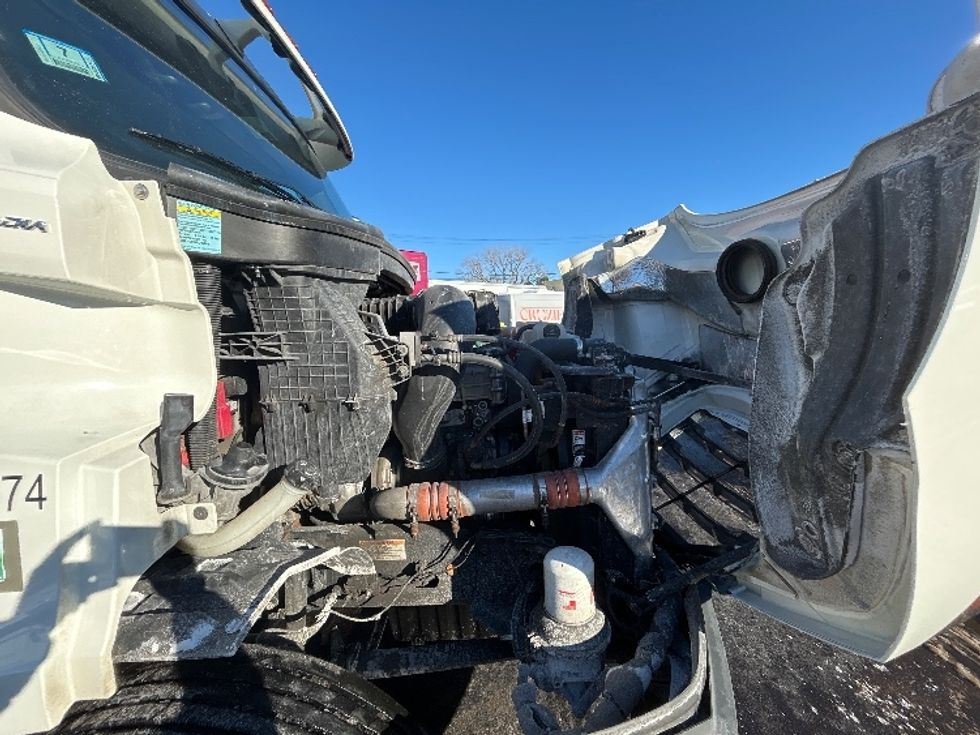 Day Cab Tractor-Heavy Duty Tractors-Freightliner-2019-T11664ST-Braintree-MA-205,628\n\t\tmiles-$ 44,750 - Image 15