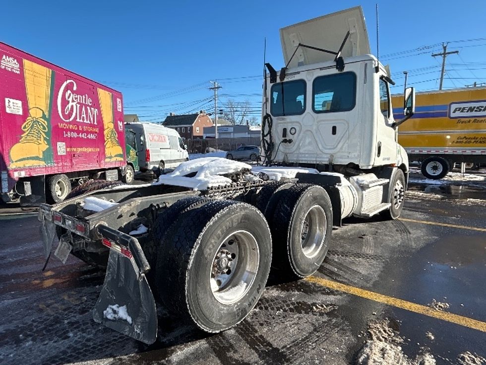 Day Cab Tractor-Heavy Duty Tractors-Freightliner-2019-T11664ST-Braintree-MA-205,628\n\t\tmiles-$ 44,750 - Image 7