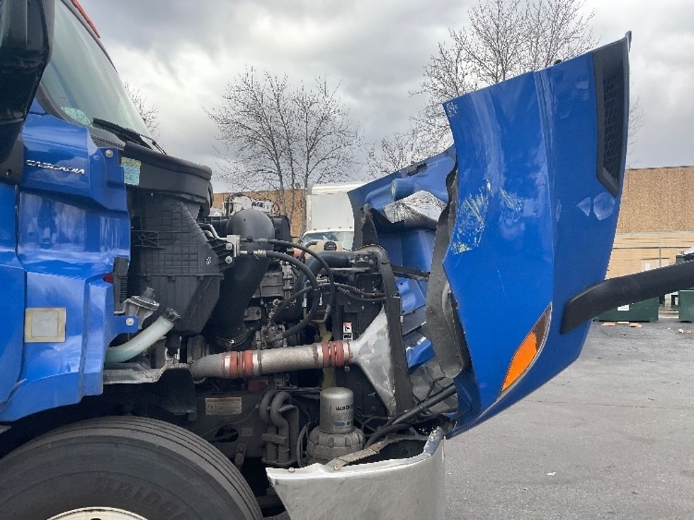Day Cab Tractor-Heavy Duty Tractors-Freightliner-2019-T11664ST-Capitol Heights-MD-191,712\n\t\tmiles-$ 44,500 - Image 14