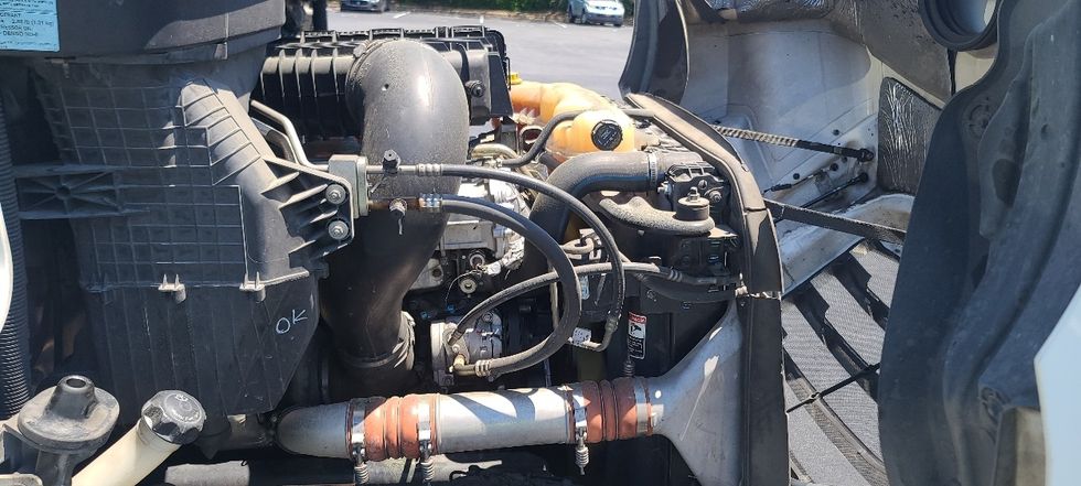 Day Cab Tractor-Heavy Duty Tractors-Freightliner-2019-T11664ST-Cleveland-TN-530,432\n\t\tmiles-$ 38,000 - Image 15