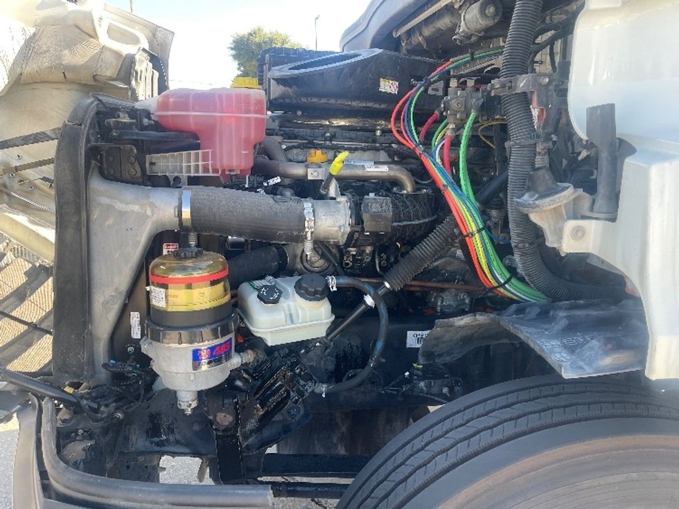 Day Cab Tractor-Heavy Duty Tractors-Freightliner-2019-T11664ST-Dallas-TX-309,759\n\t\tmiles-$ 49,250 - Image 16