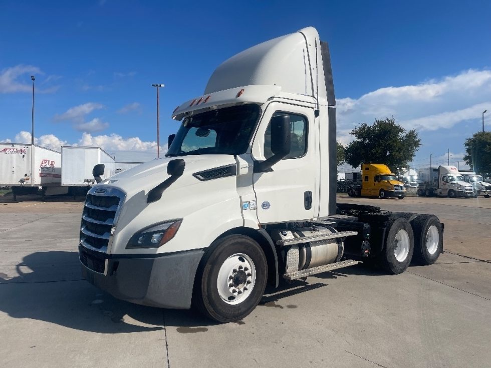 Day Cab Tractor-Heavy Duty Tractors-Freightliner-2019-T11664ST-Dallas-TX-321,870\n\t\tmiles-$ 44,250 - Image 3