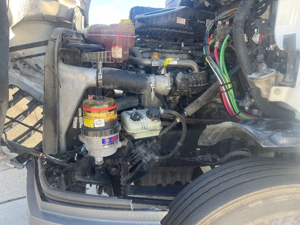 Day Cab Tractor-Heavy Duty Tractors-Freightliner-2019-T11664ST-Dallas-TX-350,883\n\t\tmiles-$ 46,750 - Image 16