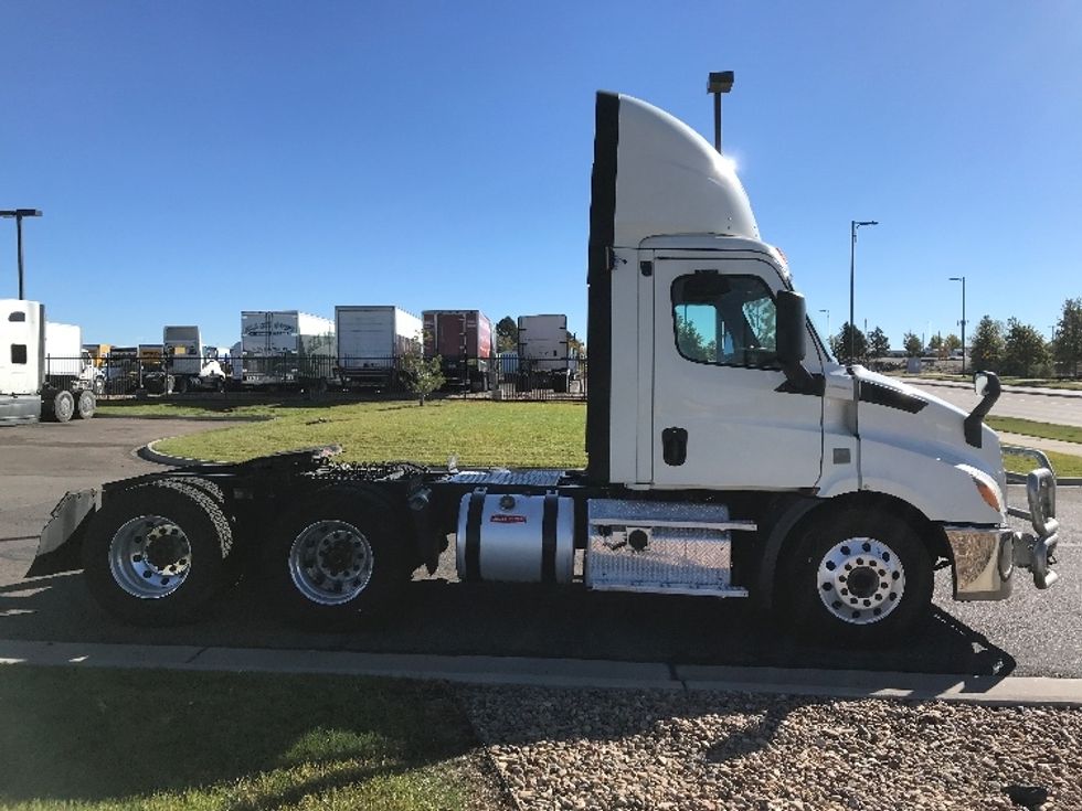 Day Cab Tractor-Heavy Duty Tractors-Freightliner-2019-T11664ST-Denver-CO-504,016\n\t\tmiles-$ 50,250 - Image 8