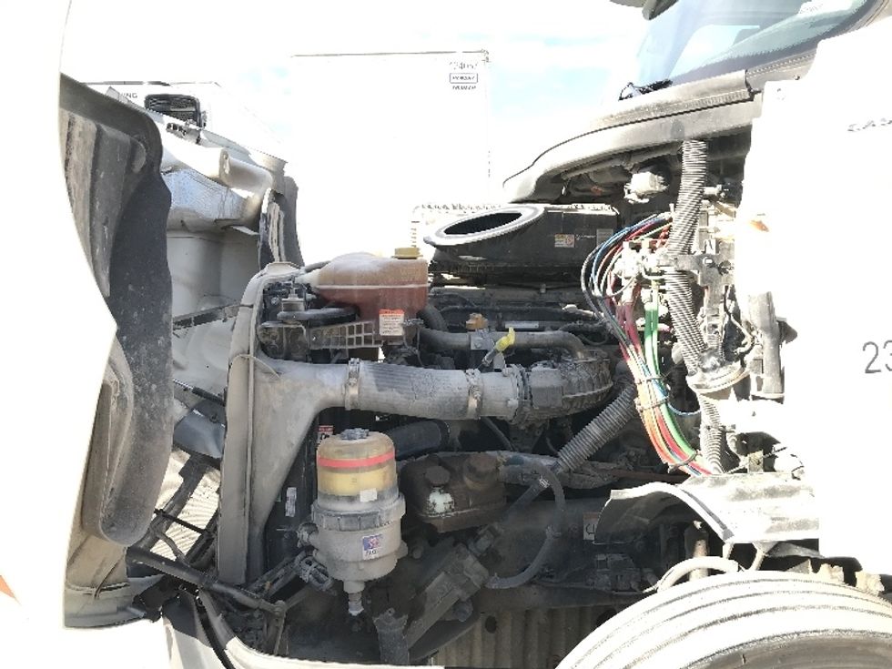 Day Cab Tractor-Heavy Duty Tractors-Freightliner-2019-T11664ST-Des Moines-IA-362,920\n\t\tmiles-$ 47,500 - Image 16