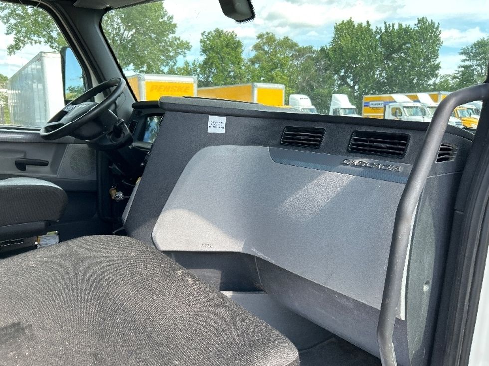 Day Cab Tractor-Heavy Duty Tractors-Freightliner-2019-T11664ST-Des Moines-IA-585,601\n\t\tmiles-$ 32,250 - Image 13